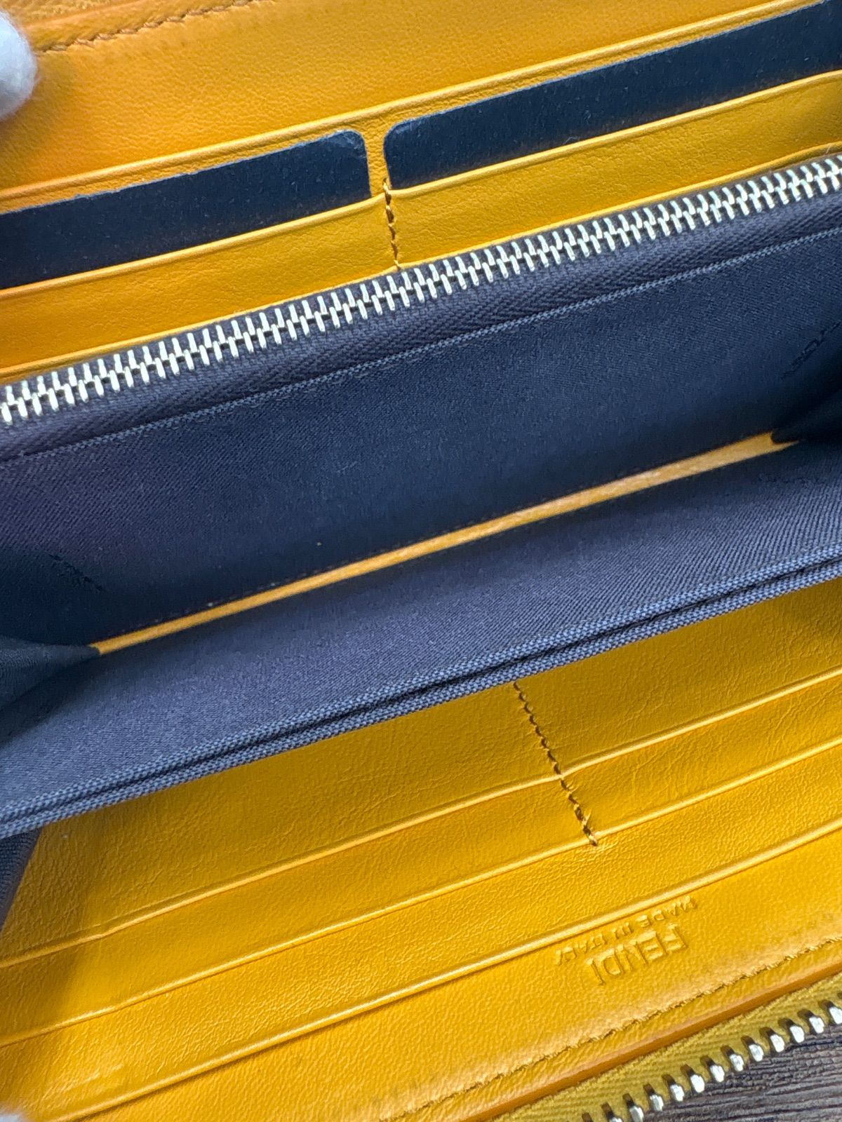 FENDI フェンディ ラウンドファスナー 長財布 ロングウォレット