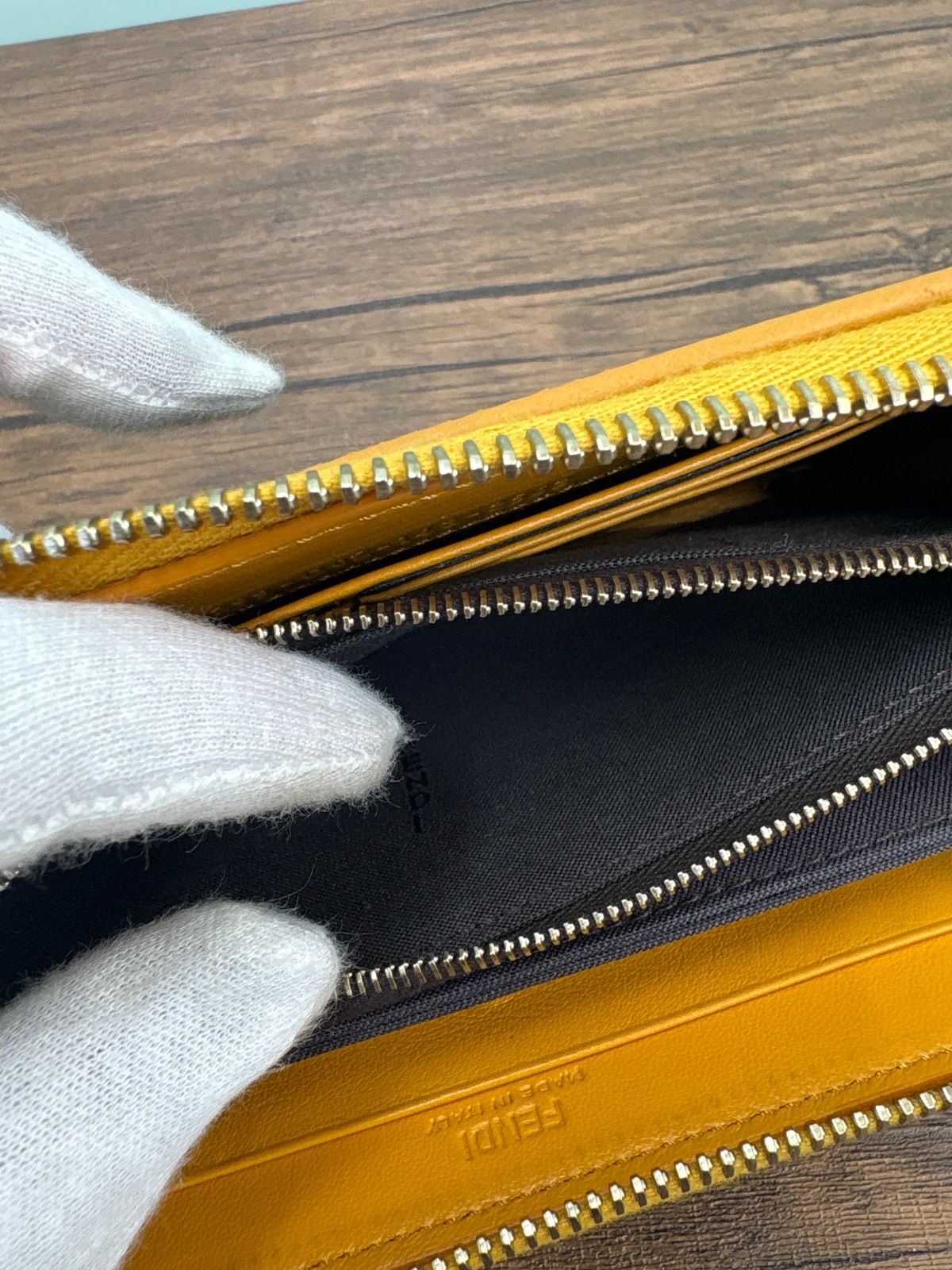 FENDI フェンディ ラウンドファスナー 長財布 ロングウォレット