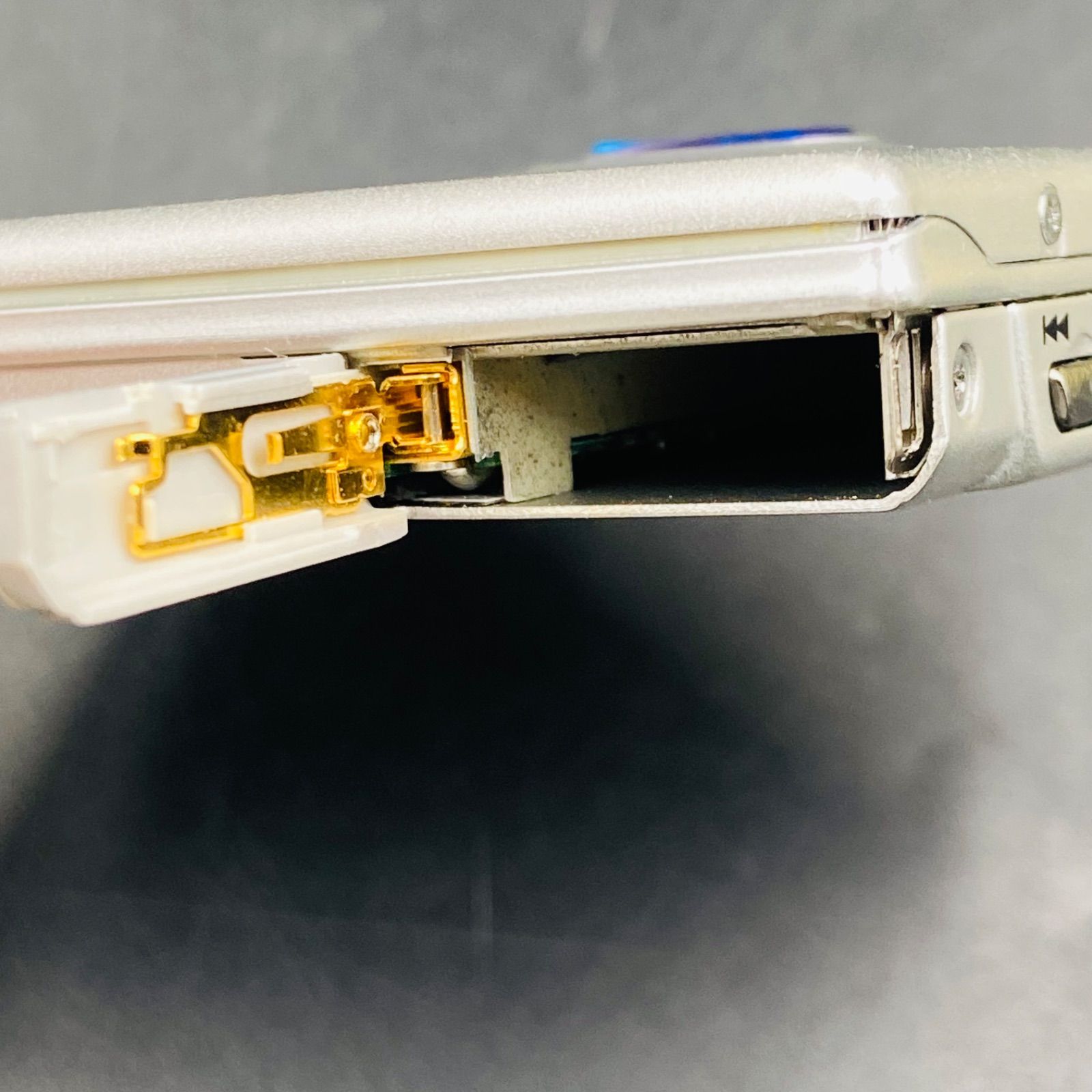 SHARP シャープ ポータブルMDプレーヤー MD-ST55 ジャンク 現状品