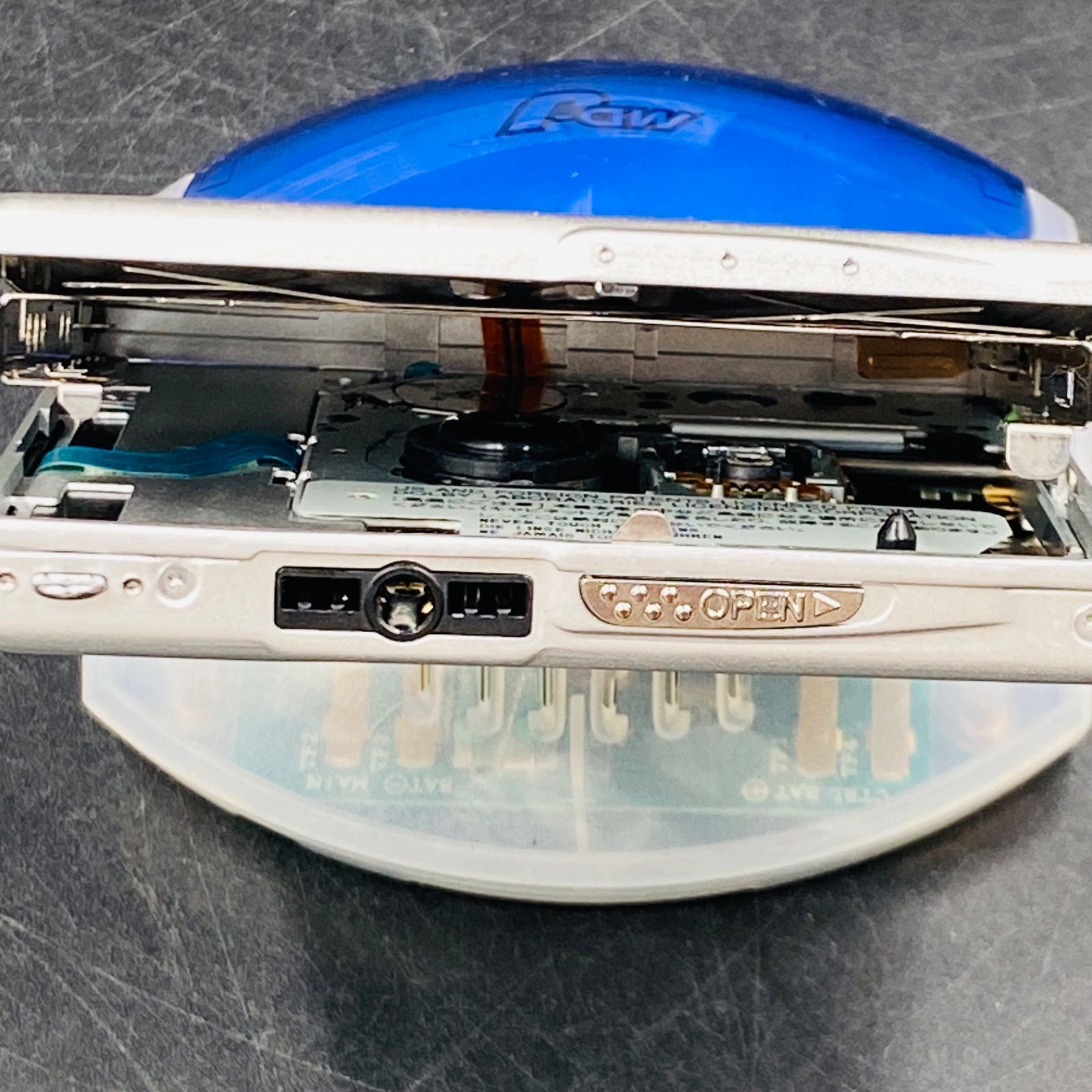 SHARP シャープ ポータブルMDプレーヤー MD-ST55 ジャンク 現状品