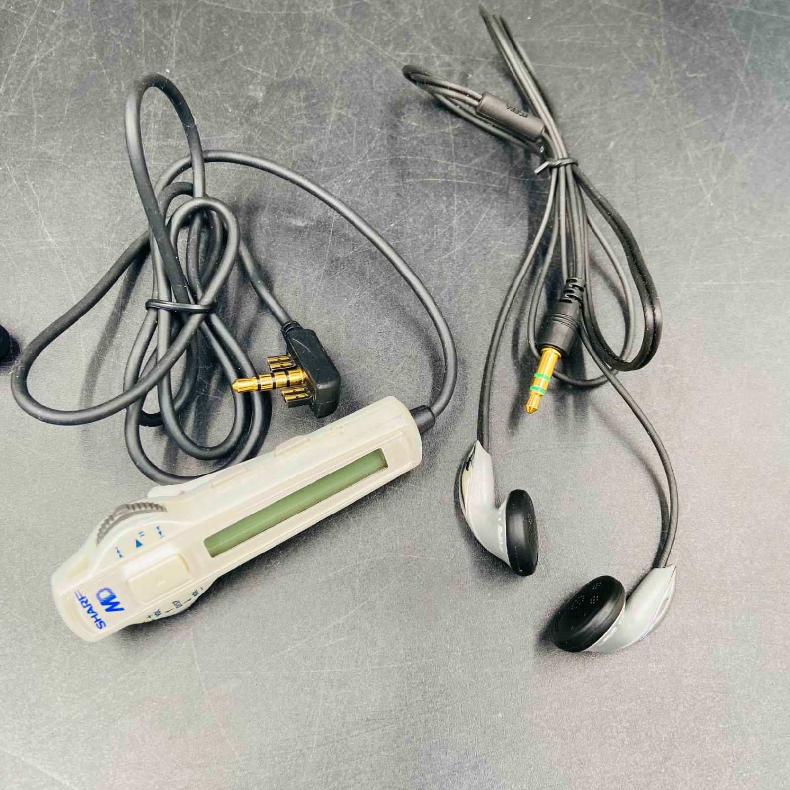 SHARP シャープ ポータブルMDプレーヤー MD-ST55 ジャンク 現状品