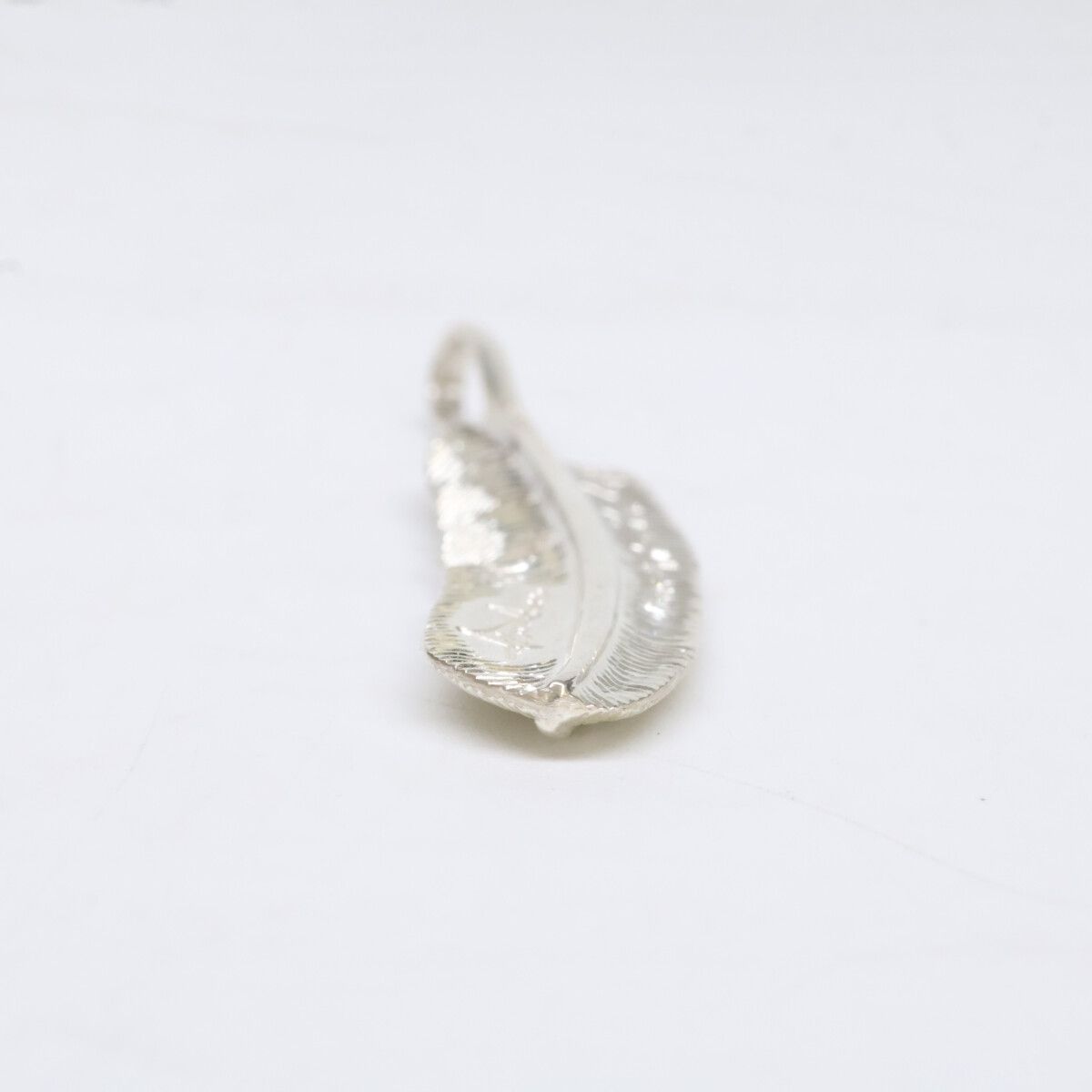 KENSHIRO ケンシロウ 【美品】SILVER 和彫りフェザー ネックレス S KENSHIRO ケンシロウ 【美品】SILVER 和彫りフェザー ネックレス S