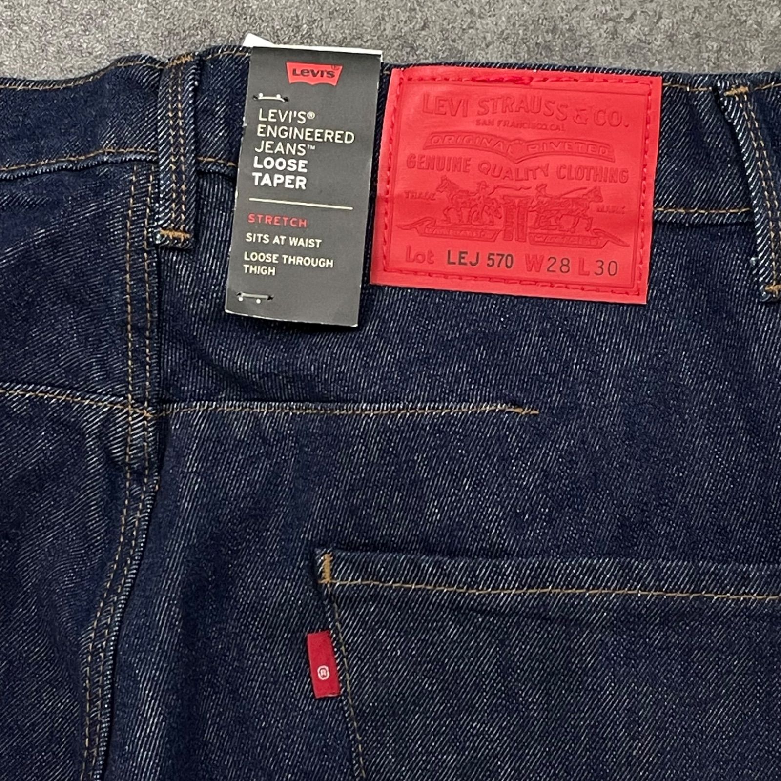 新品 未使用 Levi's PREMIUM Engineered Jeans 570 BUGGY TAPER Denim