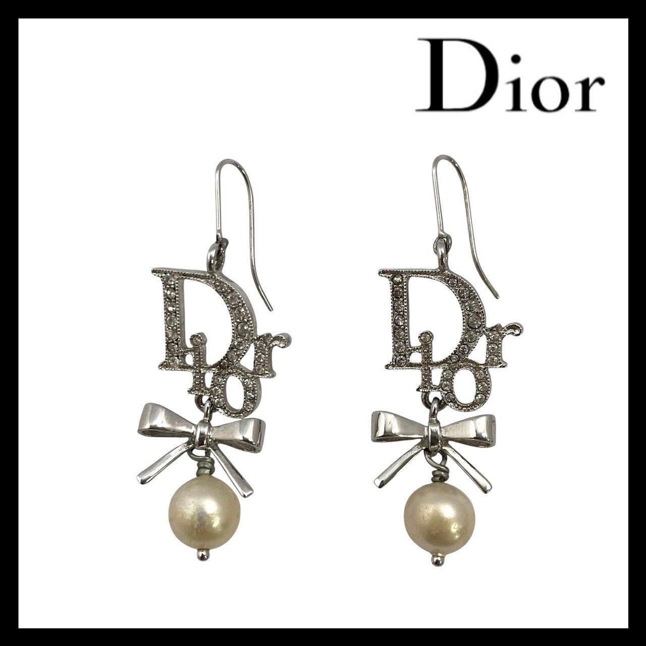 Dior】ロゴ リボン フェイクパール ピアス シルバーカラー ライン