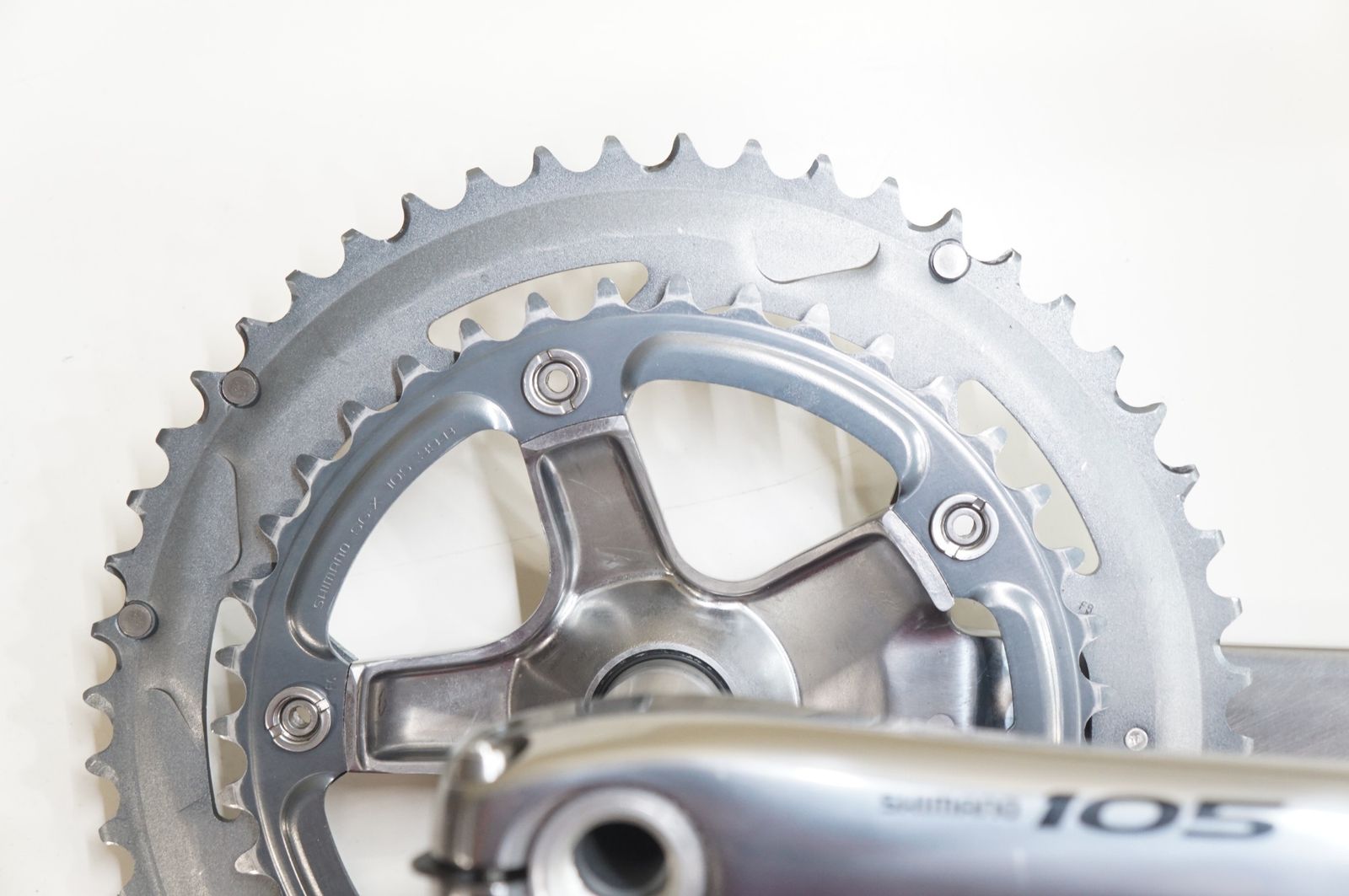 SHIMANO 「シマノ」 105 FC-5600 165mm 52-39T クランクセット