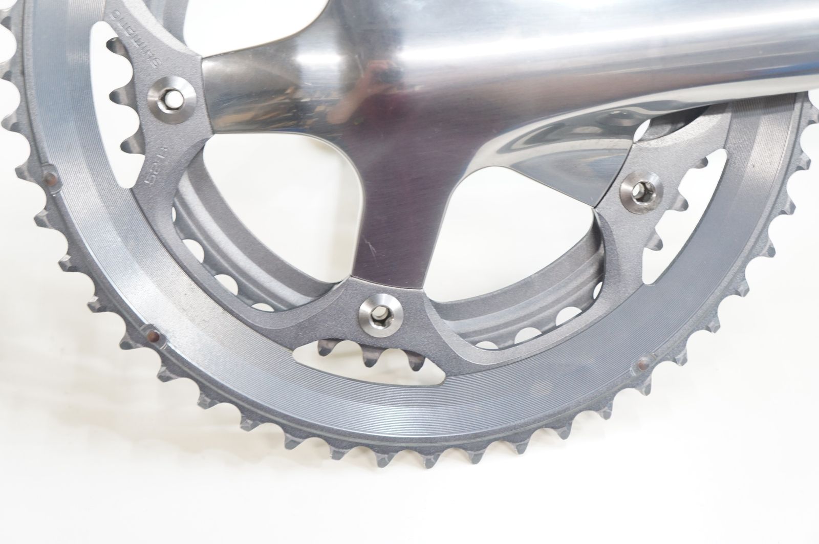 SHIMANO 「シマノ」 105 FC-5600 165mm 52-39T クランクセット