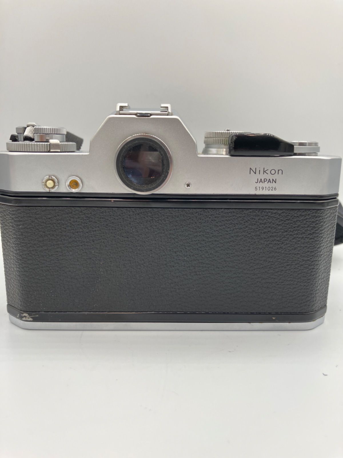 □ Nikon ニコン Nikomat EL 一眼レフフィルムカメラ - メルカリ