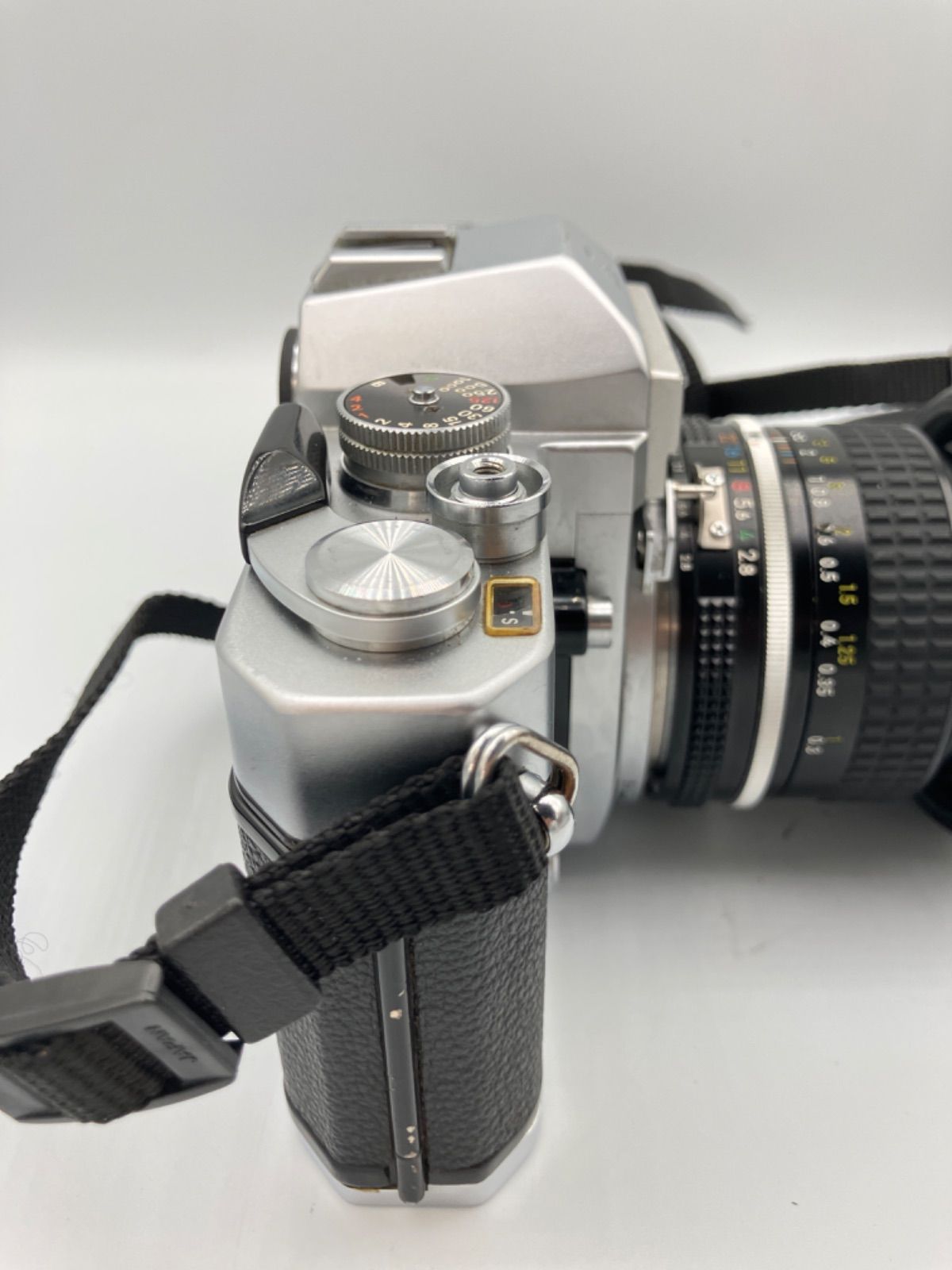 □ Nikon ニコン Nikomat EL 一眼レフフィルムカメラ - メルカリ