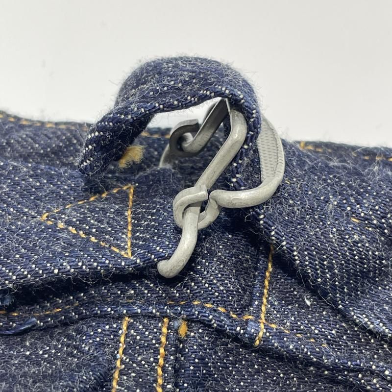 中古】LEVI