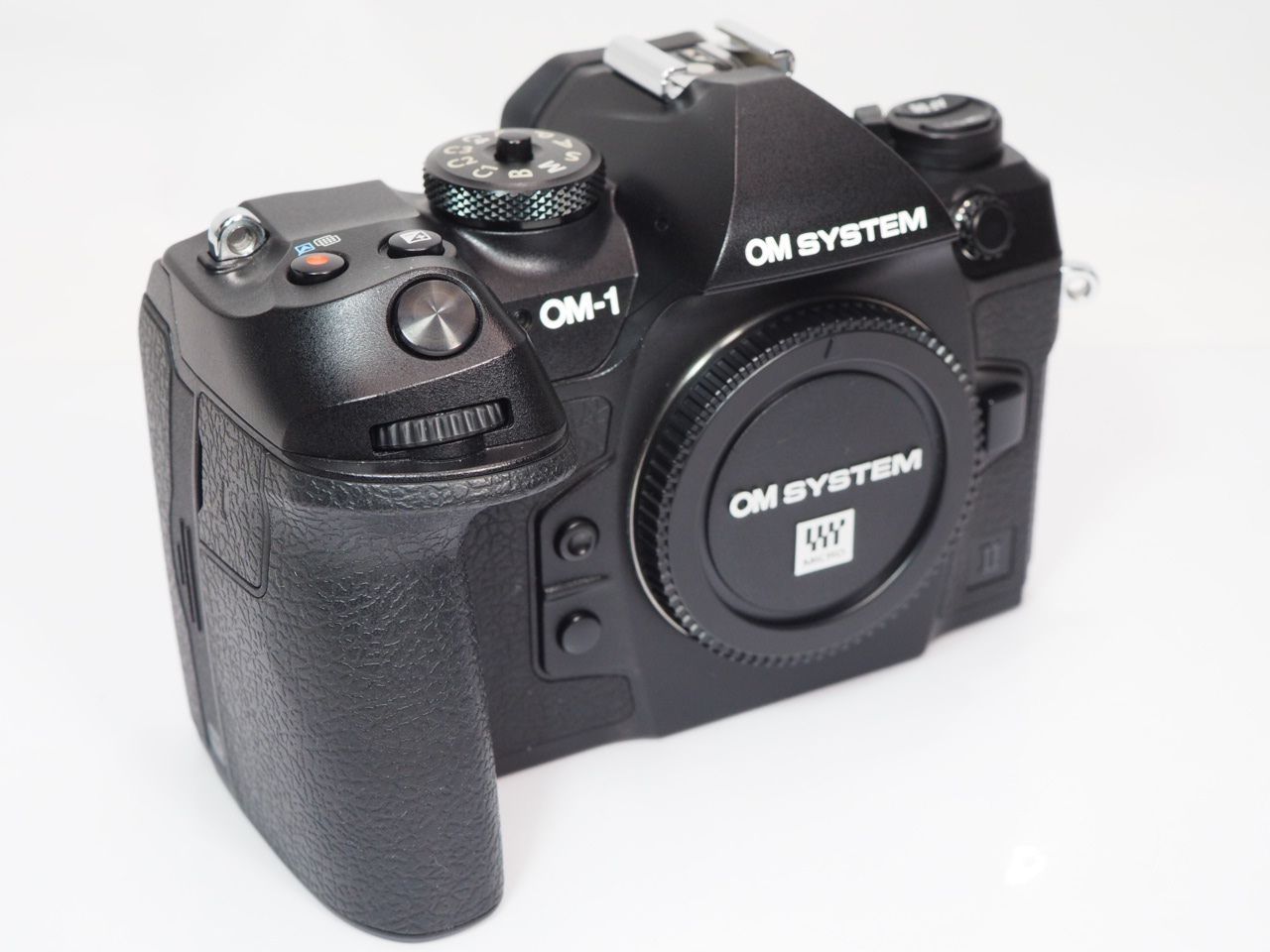 カメラの多成堂 】送料無料 OLYMPUS OM SYSTEM OM-1 MarkII ボディー