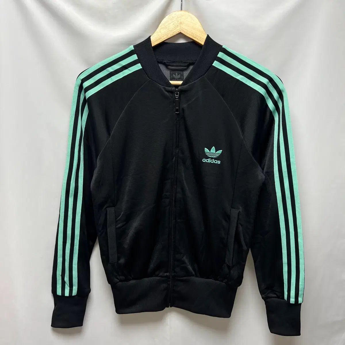 正規品/85 adidas アディダス ヨーロッパ SUPERSTAR ブラック ミント トラックジャージ
