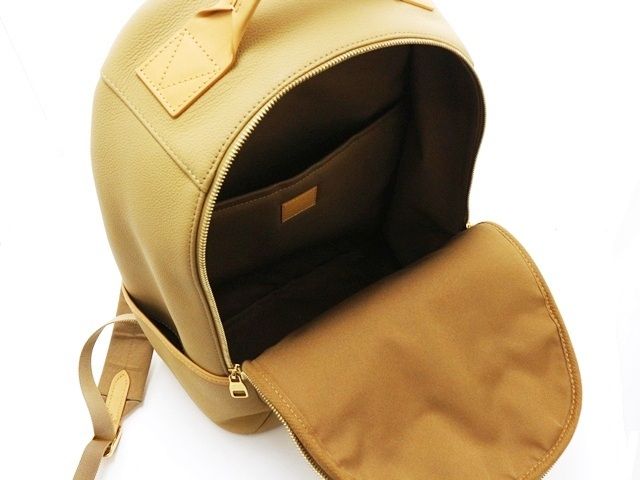 LOUIS VUITTON ルイ・ヴィトン アウトドア・バックパック M12624