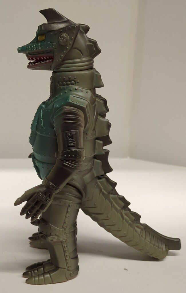 メカゴジラ　『ブルマァクの世紀の大怪獣 ゴジラ』シリーズ M1号 13cm M1号 世紀の大怪獣ブルマァクの怪獣シリーズ メカゴジラ(肌色成型