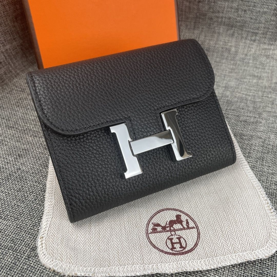未使用☆ 新品 HERMES エルメス 折り財布 小銭入れ
