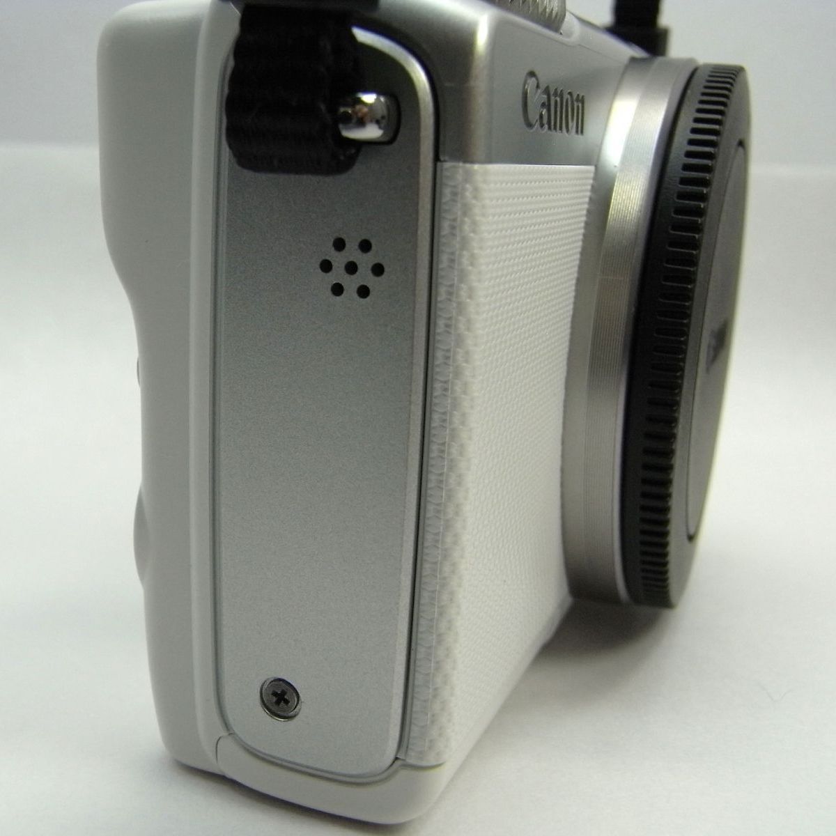 美品】 Canon(キャノン）ミラーレス一眼デジタルカメラ EOS M100