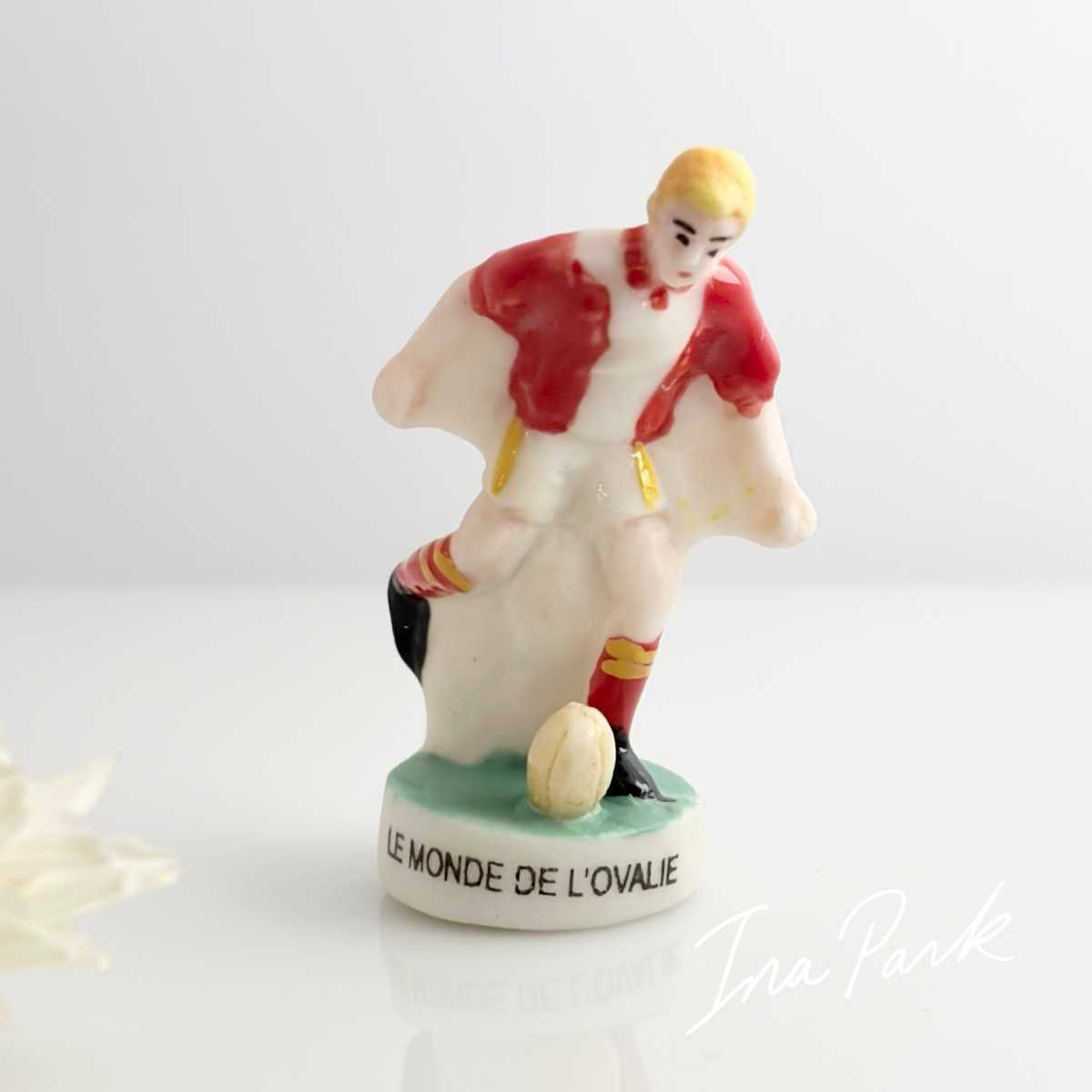 ラグビー　陶器製人形　フランス代表　旧デザイン ラグビーのフェーブ フェーヴ フランス製 ミニチュア 陶器 雑貨 - メルカリ