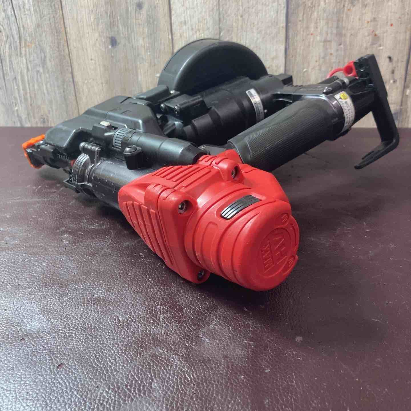 【中古品】マックス(MAX) 高圧エアネジ打ち機 HV-R41G4-G 高圧【東大和店】