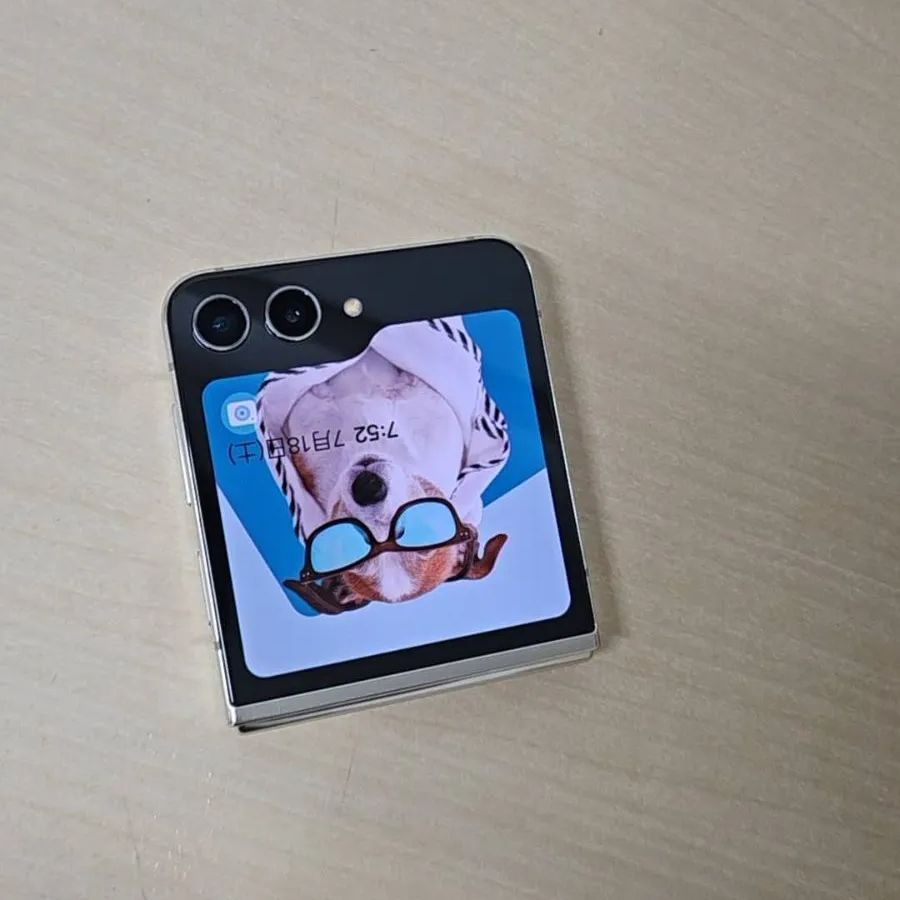 訳あり】Galaxy Z Flip5 256GB au SIMロックなし - メルカリ