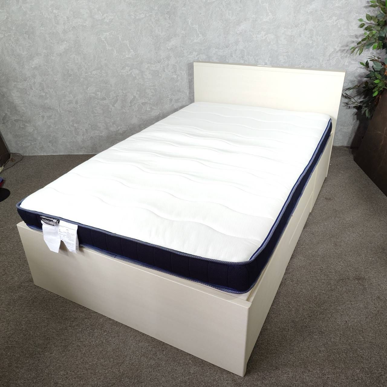 TomU様専用】ニトリ セミダブルベッド マットレス付き ニトリ