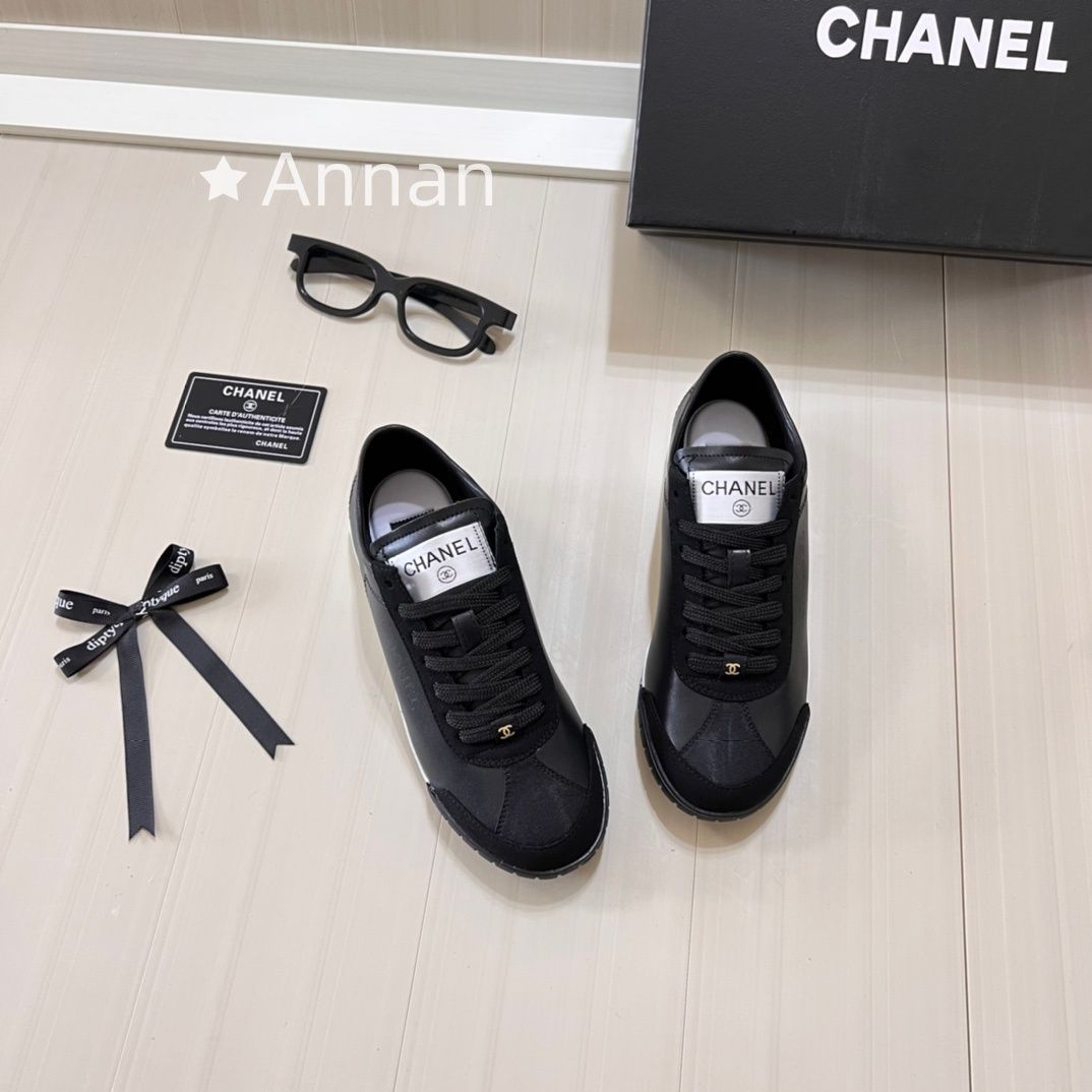 実用性 ★★ 新品 CHANEL シャネル スニーカー レディース 12,480円