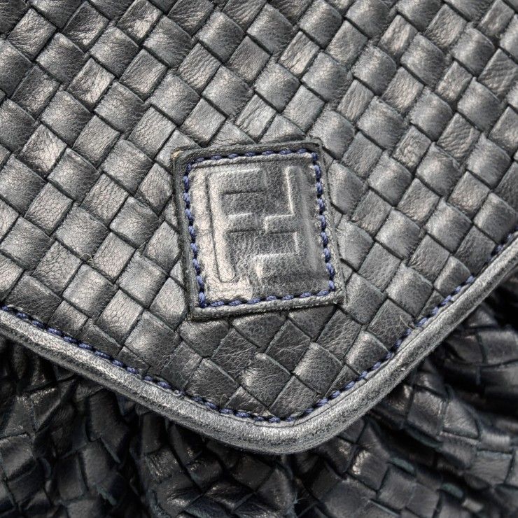 FENDI（フェンディ）スパイバッグ ヴィンテージ ショルダーバッグ