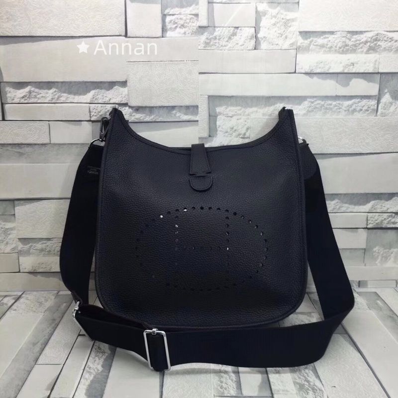 限界価格 HERMES エルメス ショルダーバッグ エヴリン III PM 29