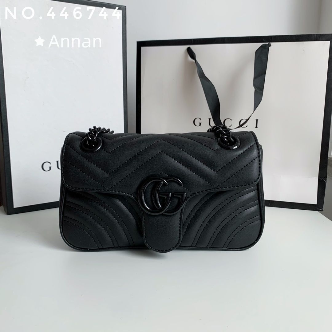 【限定】送料無料 グッチ GUCCI GGマーモント スモール ショルダー バッグ レザー ブラック 446744 GG Marmont Bag 90272949