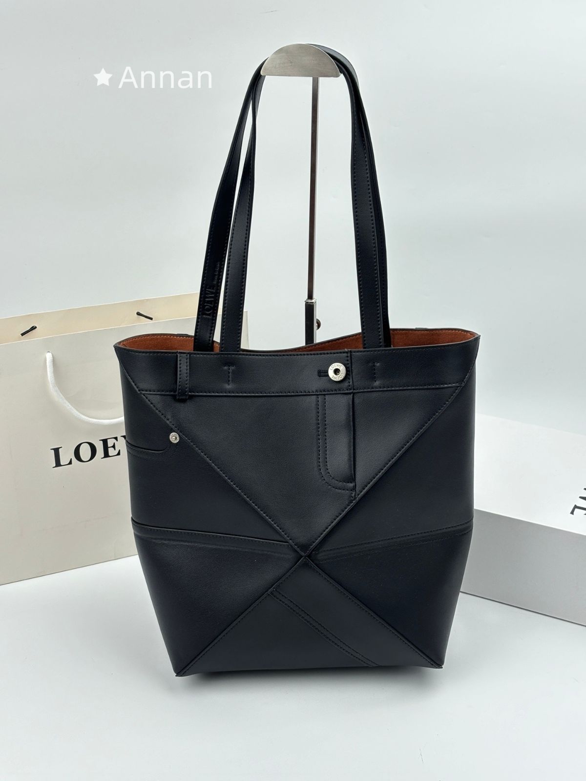 極美品 入手困難レディース LOEWE　ロエベ トートバッグ