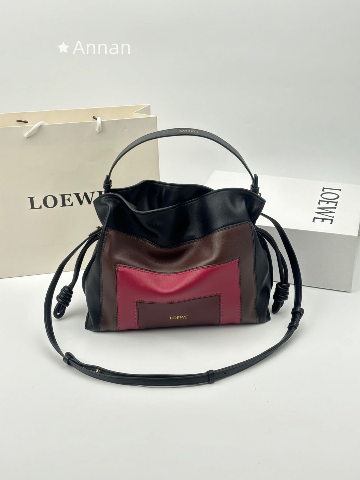 実用性 【極美品】★★超美品 レディース LOEWE　ロエベ ショルダーバッグ