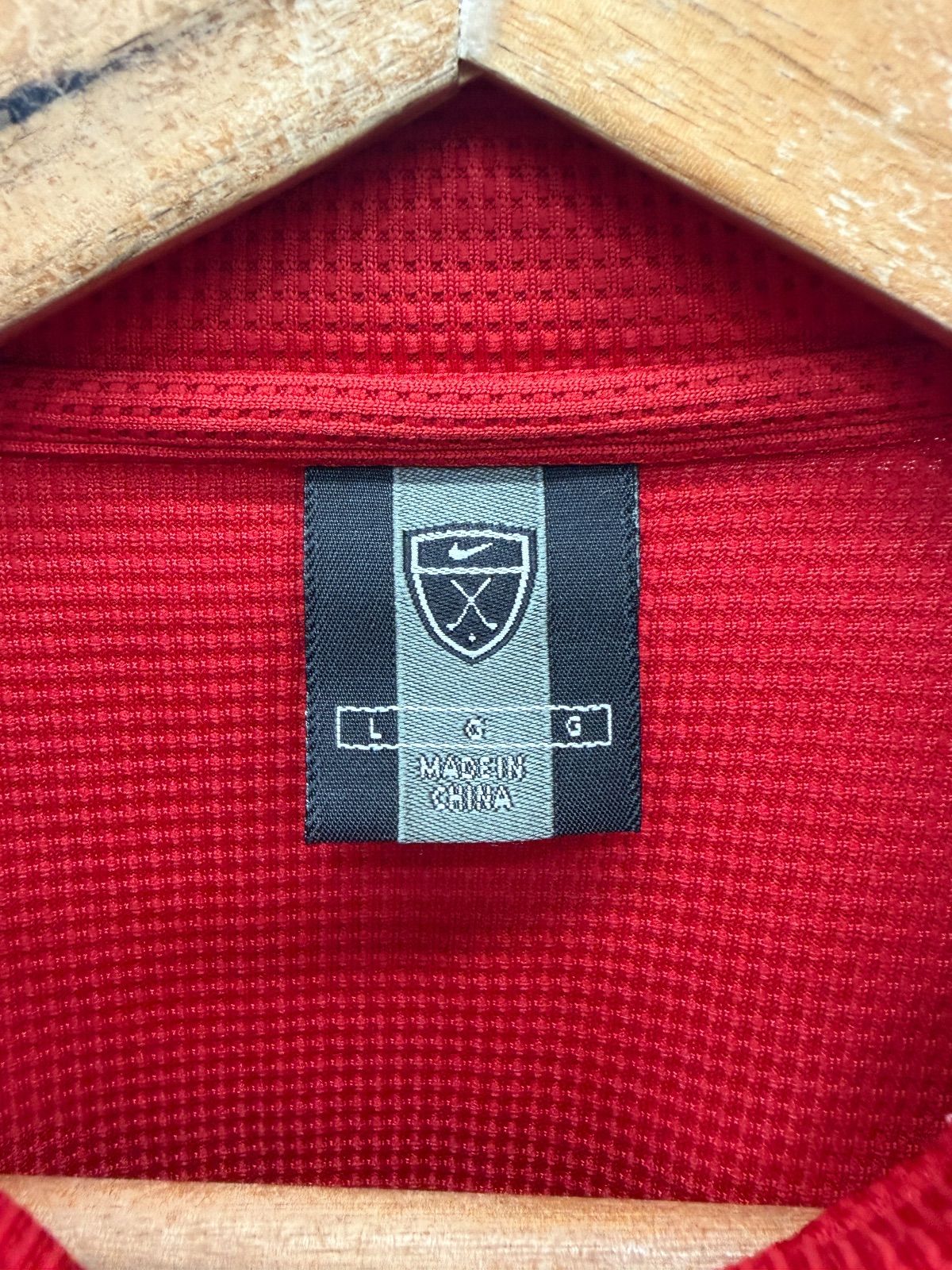 https://assets.mercari-shops-static.com/-/large/plain/2JU9UFQbVzxuoYBPGKcqZu.jpg@jpg