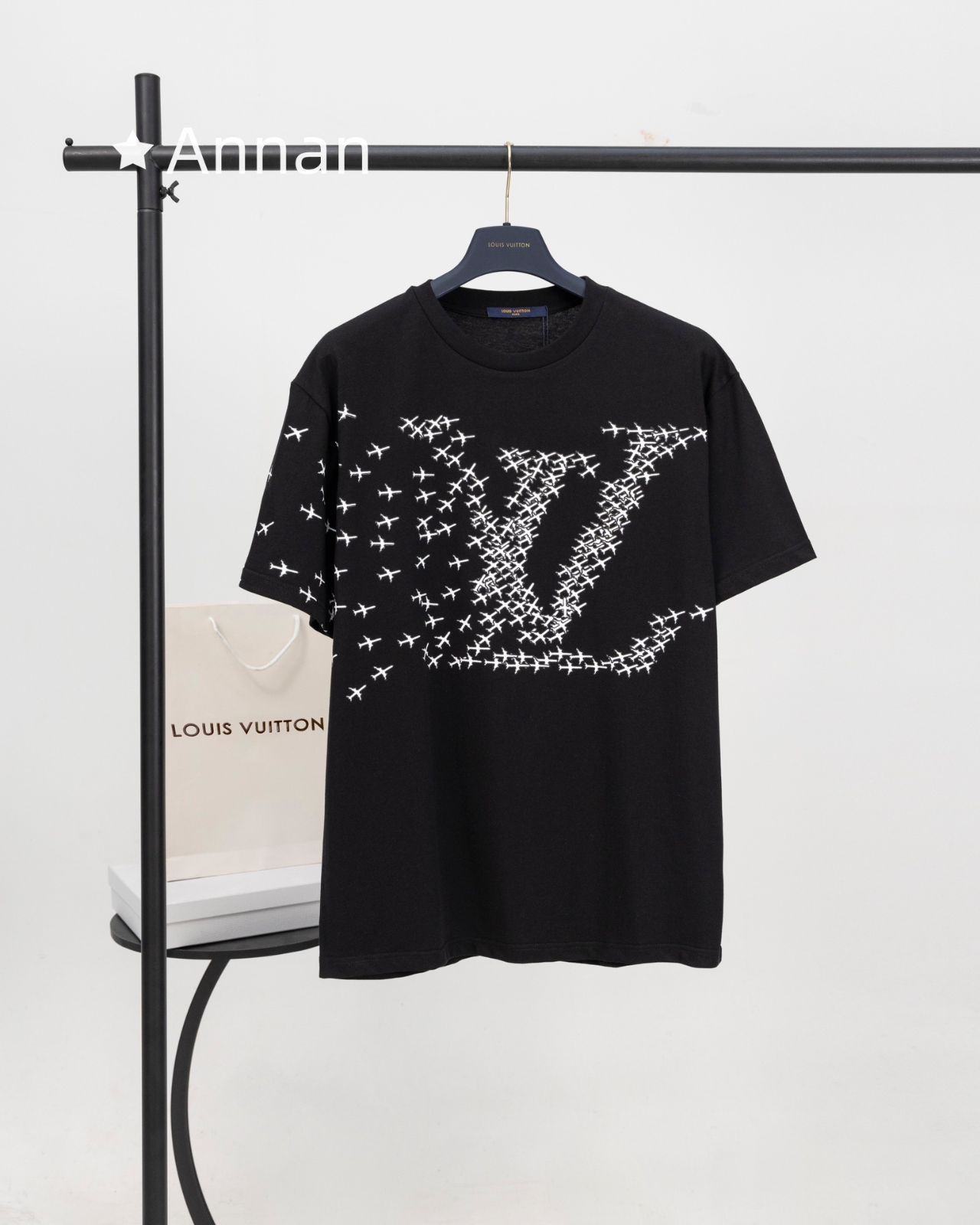最終値下げ 新品 新品 LV LOUIS VUITTON ルイヴィトン Tシャツ　半袖　夏服　トップス 男女兼用