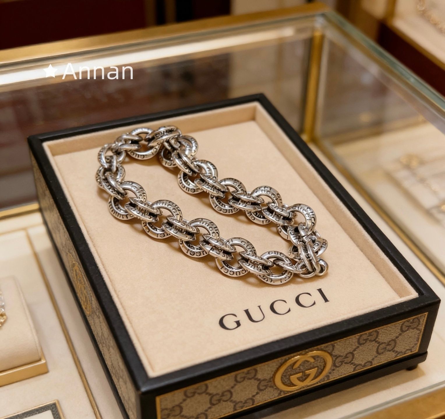 美品 本日特価 新品 GUCCI グッチ ブレスレット バングル リストバンド メンズ 結婚式 卒業式 清楚 イベント 入学式