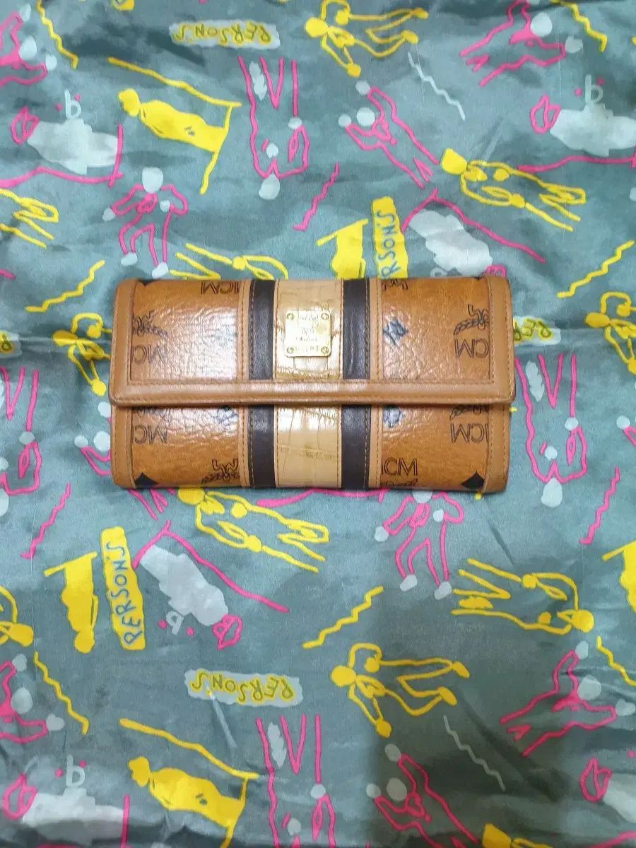 MCM エム シー エム 長財布