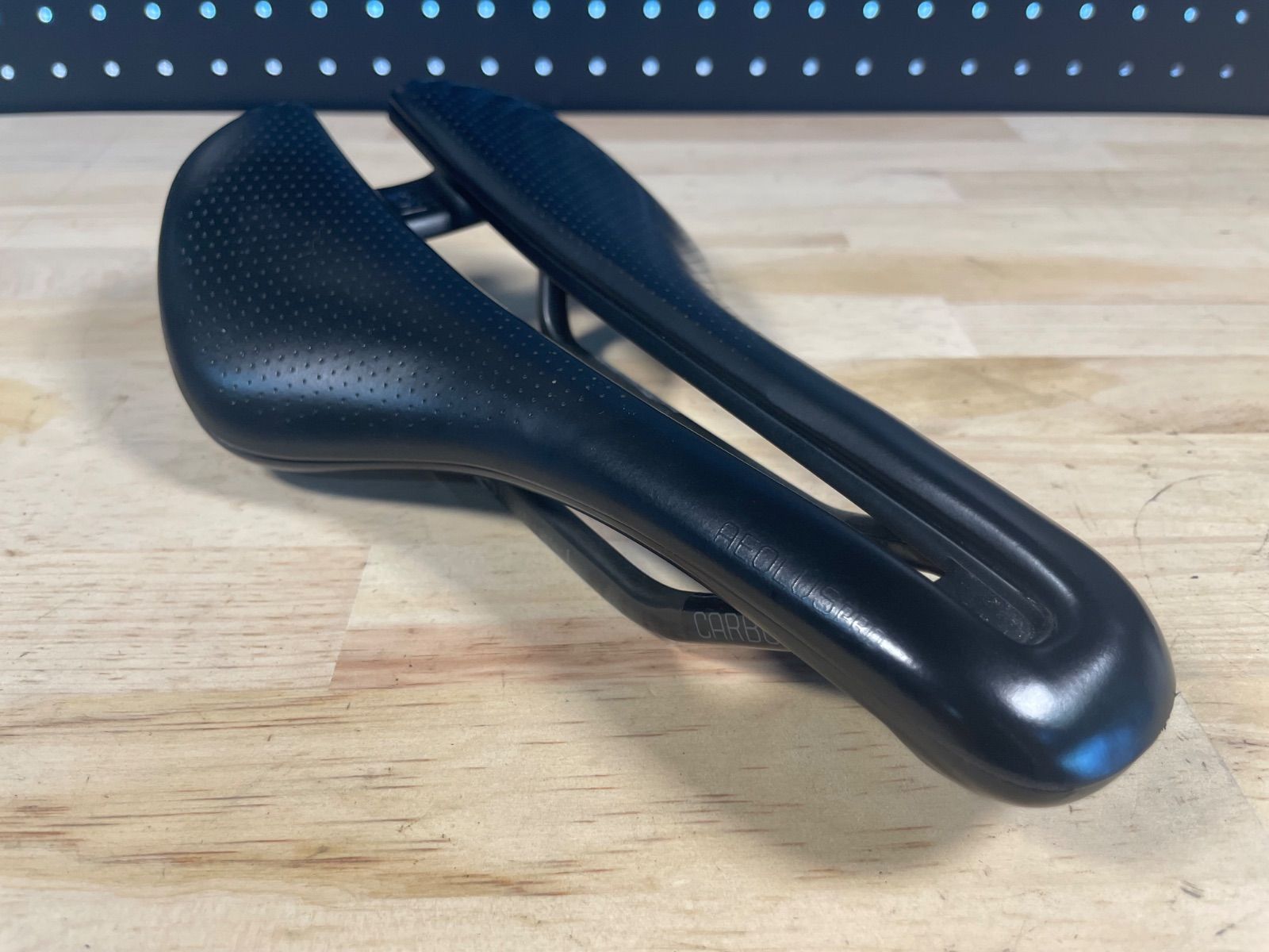 c0805□USED□BONTRAGER ボントレガー AEOLUS PRO サドル 軽量