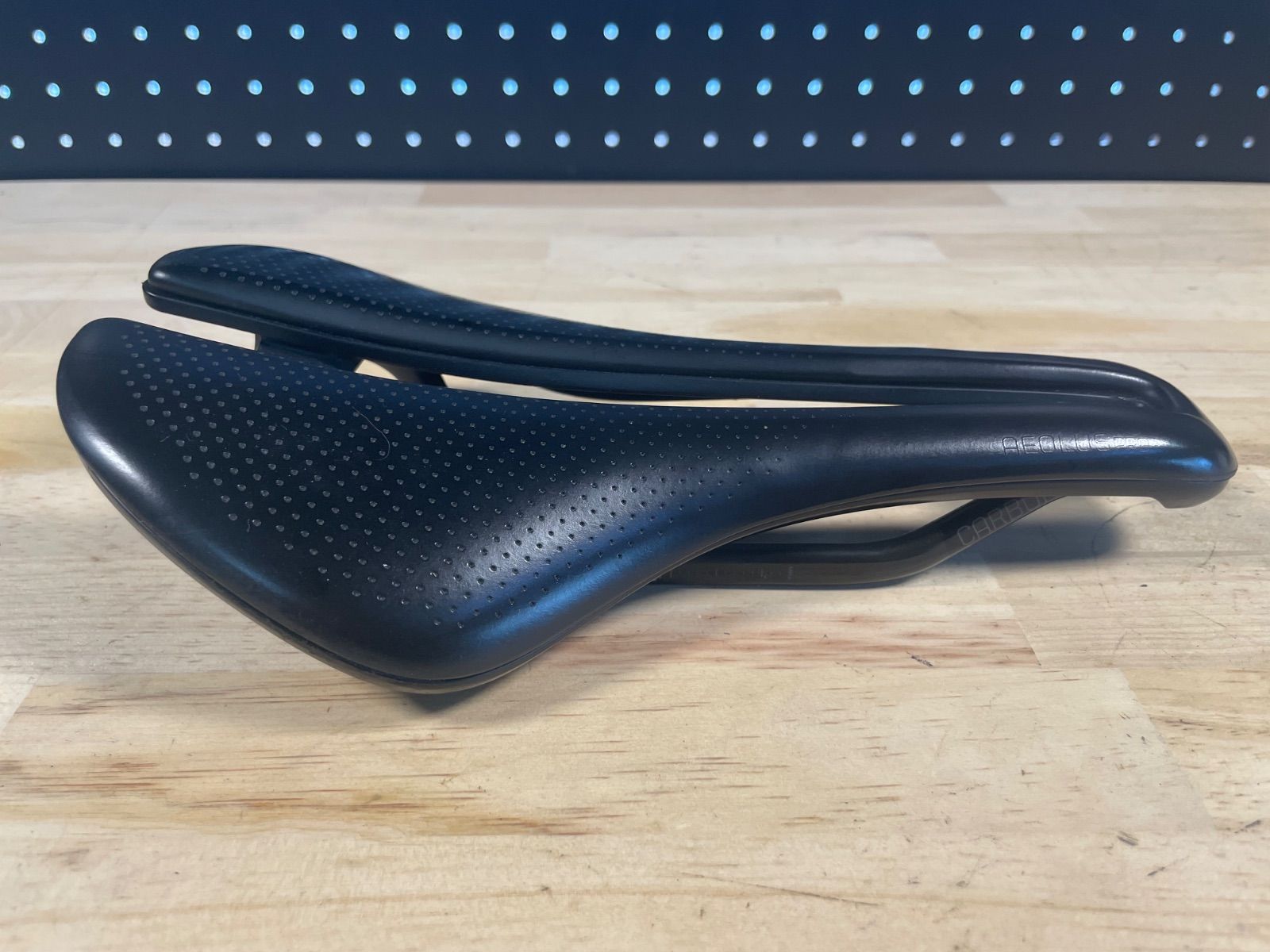 c0805□USED□BONTRAGER ボントレガー AEOLUS PRO サドル 軽量