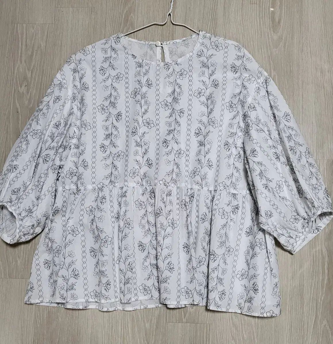 BEAKER 夏 ブラウス ^^ 12,016円