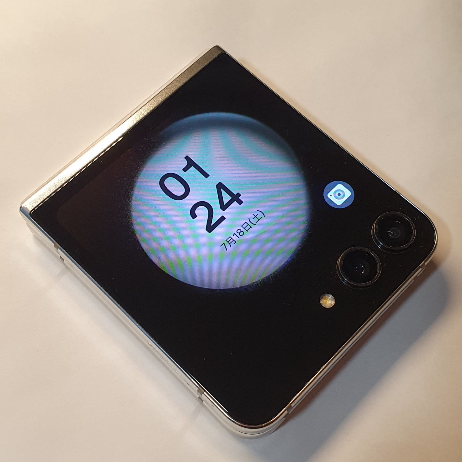 訳あり】 Galaxy Z Flip5 256GB SM-F731N 韓国版 - メルカリ