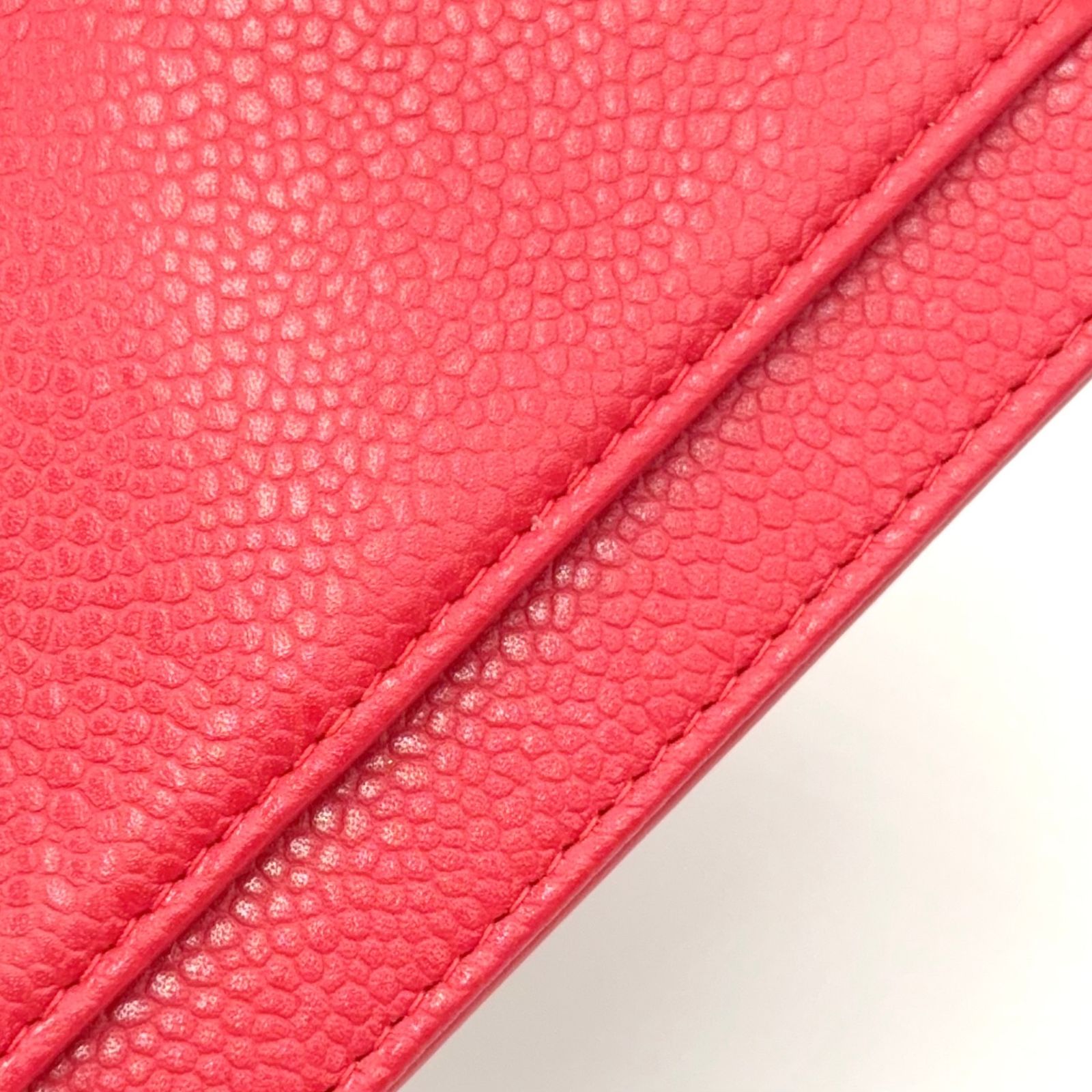 新着】CHANEL ココマーク レザー レッド カードケース - メルカリ