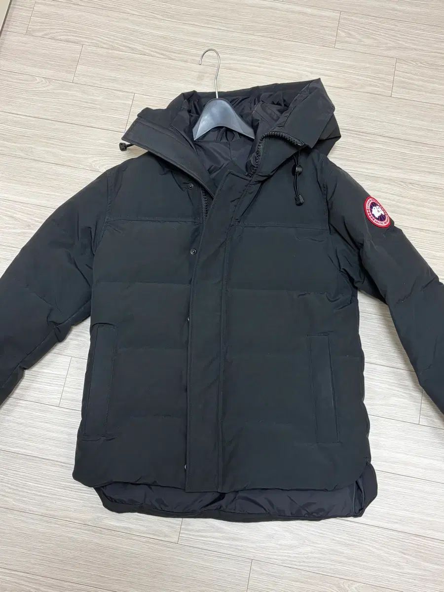 Canada Goose(カナダグース) ダウン アウター mサイズ