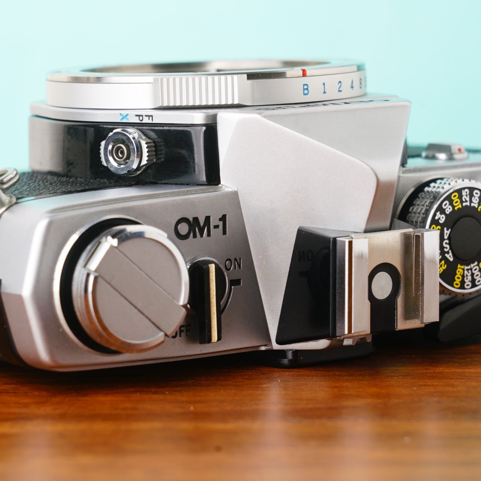 完動・美品・整備済】OLYMPUS OM-1 シルバー #348 - メルカリ