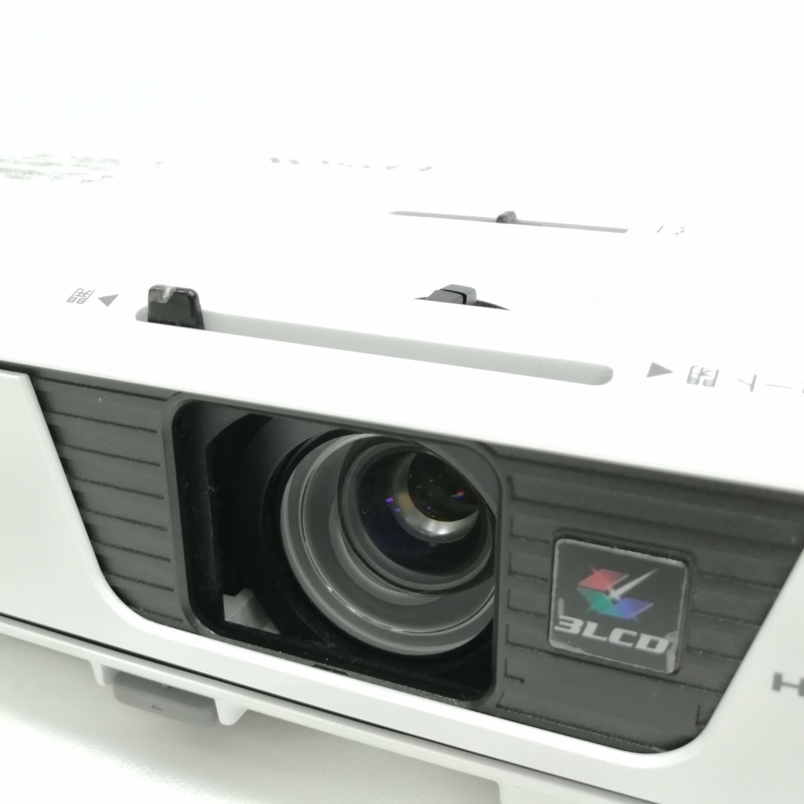美品 EPSON LCDプロジェクター EB-X36 付属品充実 使用少 動作品】EPSON プロジェクター EB-X36 M2514-hmxhy - メルカリ