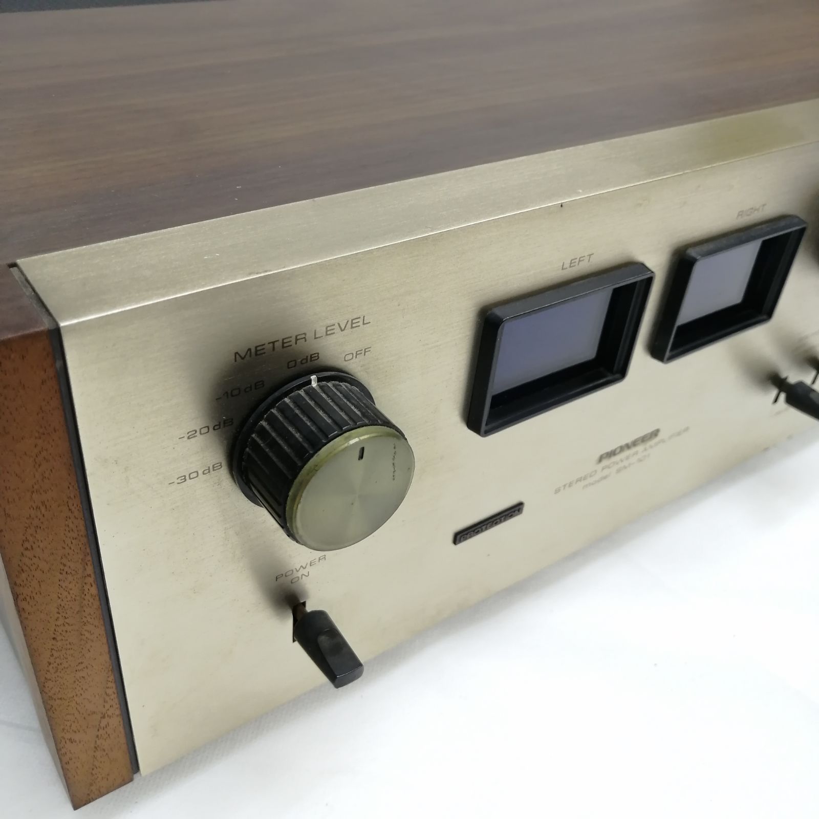 ジャンク】Pioneer パワーアンプ SM-101 M2520-hk6xh - メルカリ