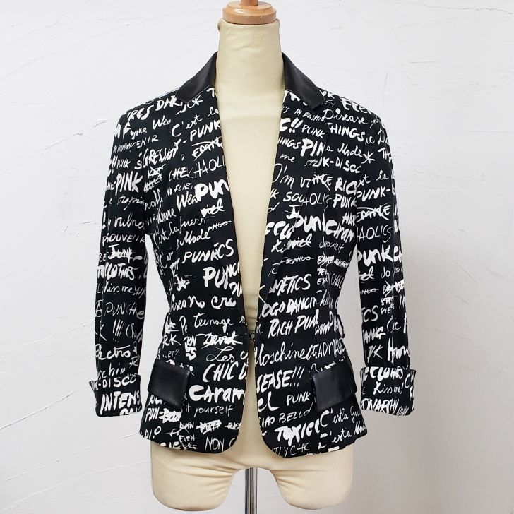 【MOSCHINO】モスキーノ　イタリア製　ブラック　ツイードジャケット モスキーノ チープ&シック ☆ 総柄 コットン混 ジャケット 40