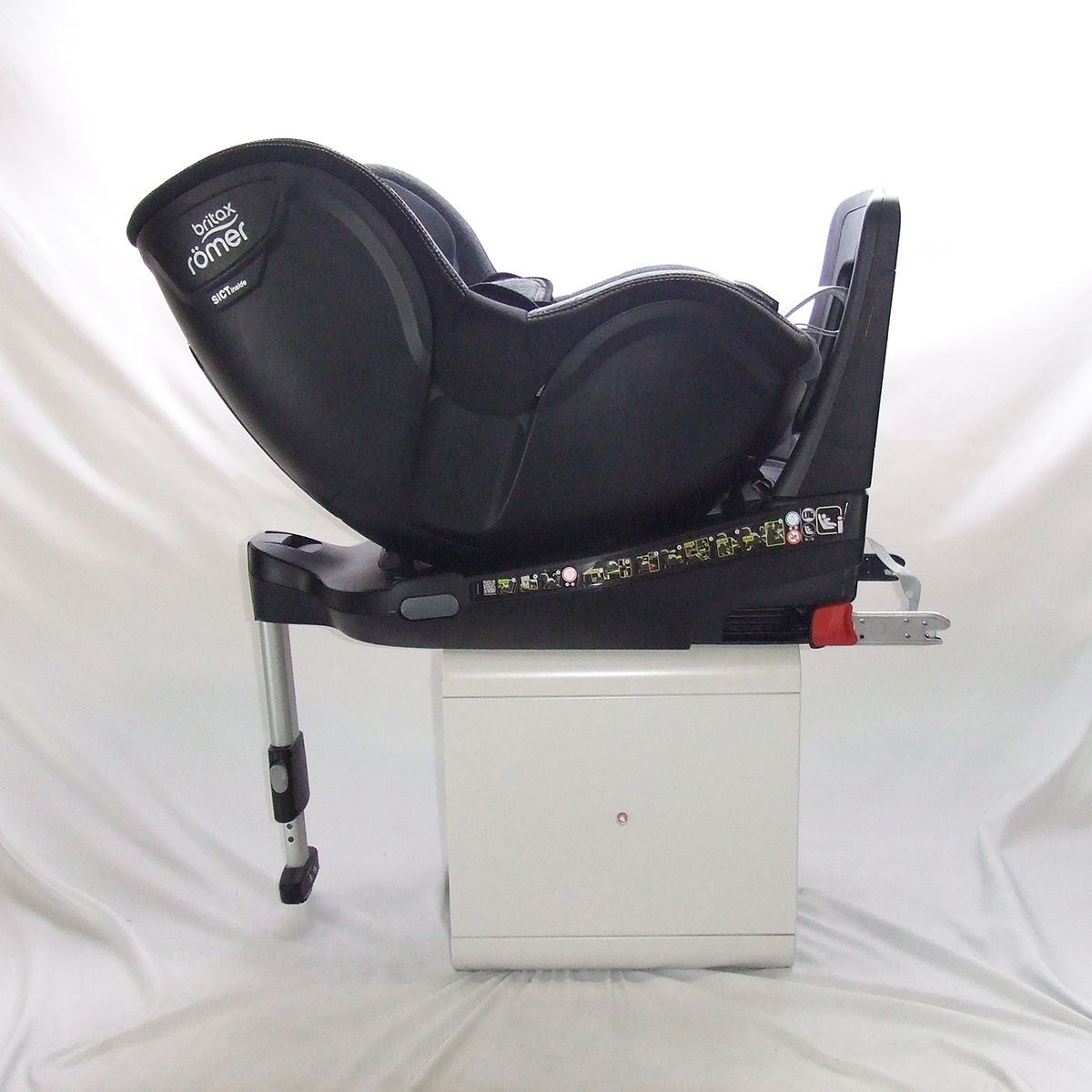 お得っ！厳選中古】綺麗 チャイルドシート BRITAX ROMER DUALFIX i 