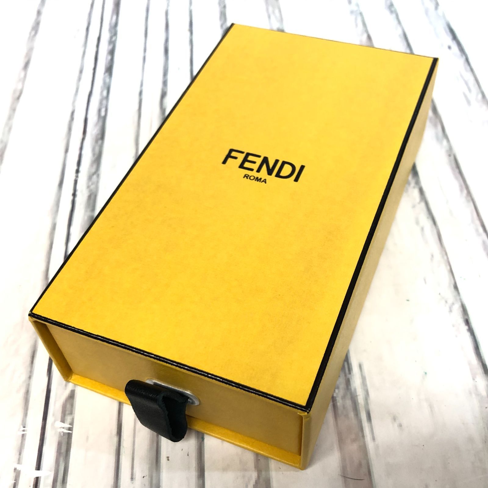 FENDI フェンディ ラッピー マンマ バッグ 柄 ロゴ シルク m001 X FENDI フェンディ ラッピー バッグ柄 ピンク 箱付 シルク100