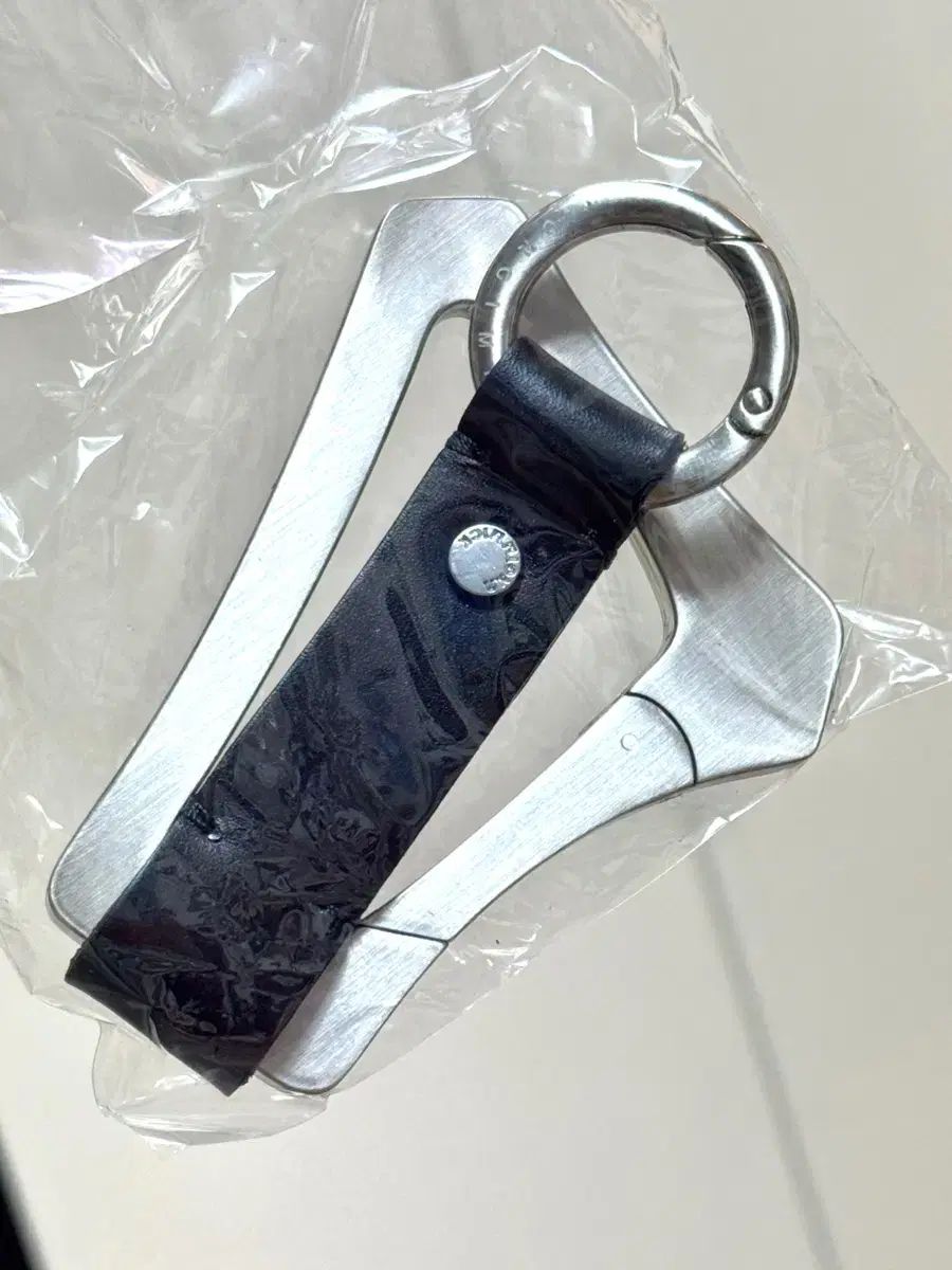 アンジミク メタル KARA（カラ） ビ ポップ します / 新品