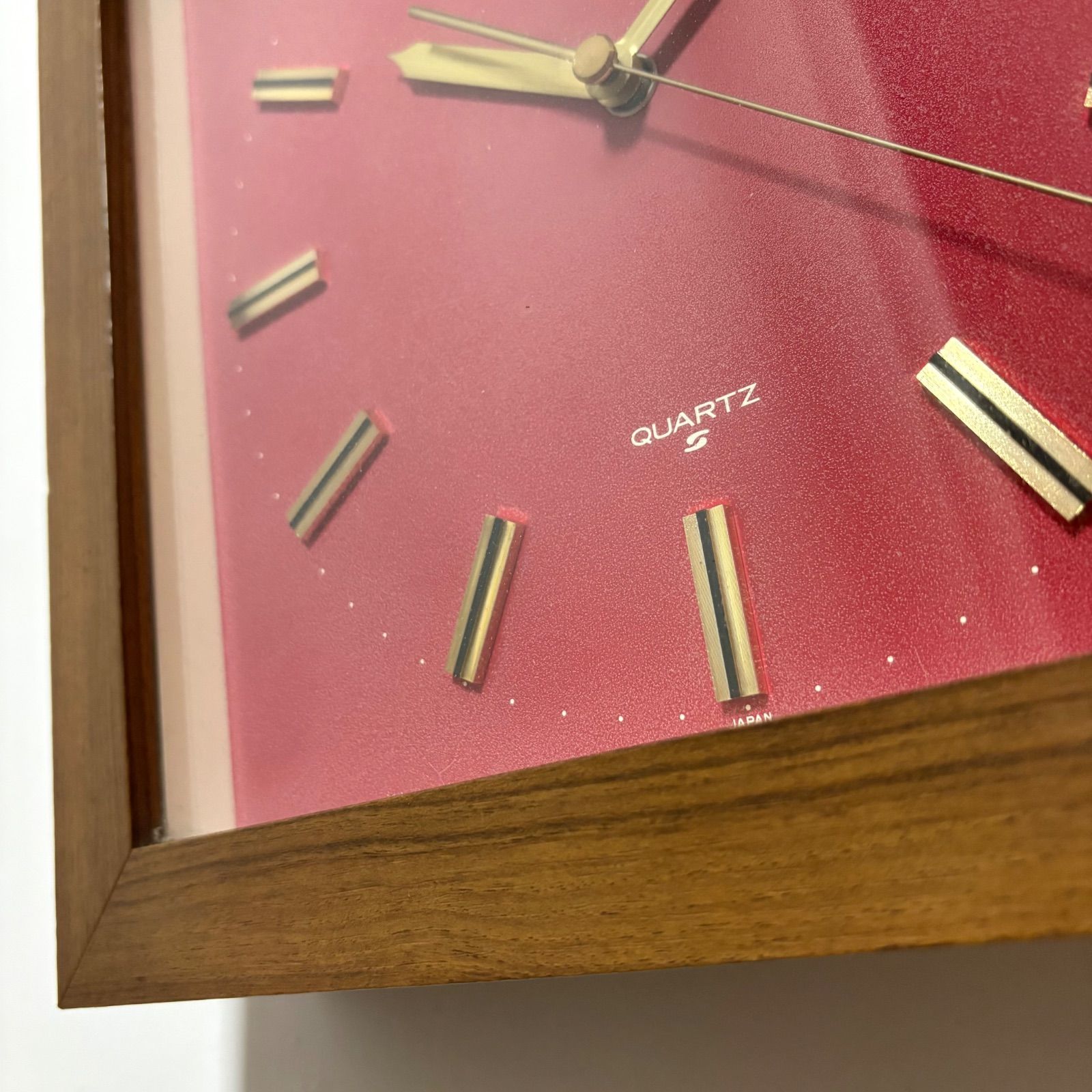 80's　SEIKO　掛け時計　ポストモダン　ビンテージ　レッド 70s SEIKO 壁掛け時計 赤文字盤 ミッドセンチュリー レトロポップ