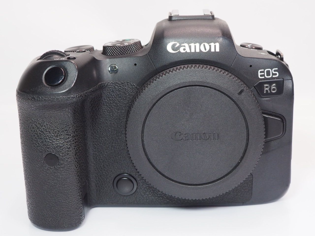 送料無料 Canon EOS R6 ボディー ミラーレス キヤノン [管CN9046