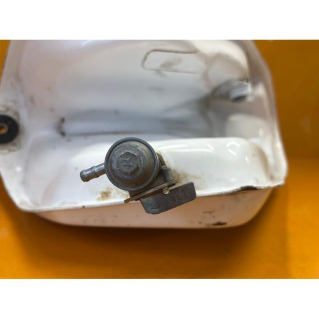 77060 中古 CRM250AR MD32 ガソリンタンク フューエルタンク 燃料