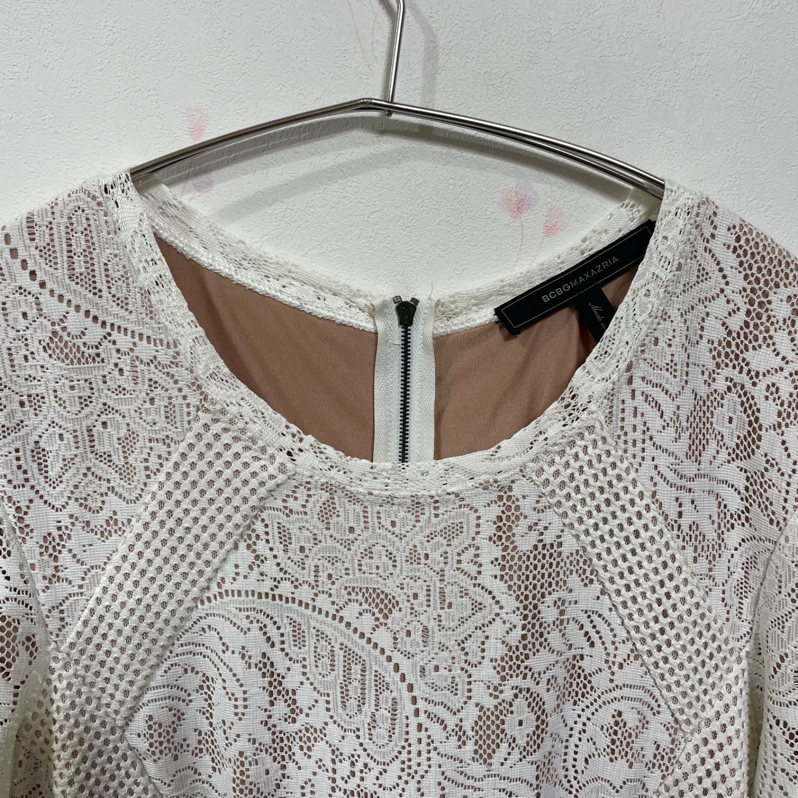 BCBGMAXAZRIA 春　ワンピース　フレア　総レース　クロシェ　ホワイト BCBGMAXAZRIA 総レース ワンピース XS 長袖 フレア ホワイト ホーム